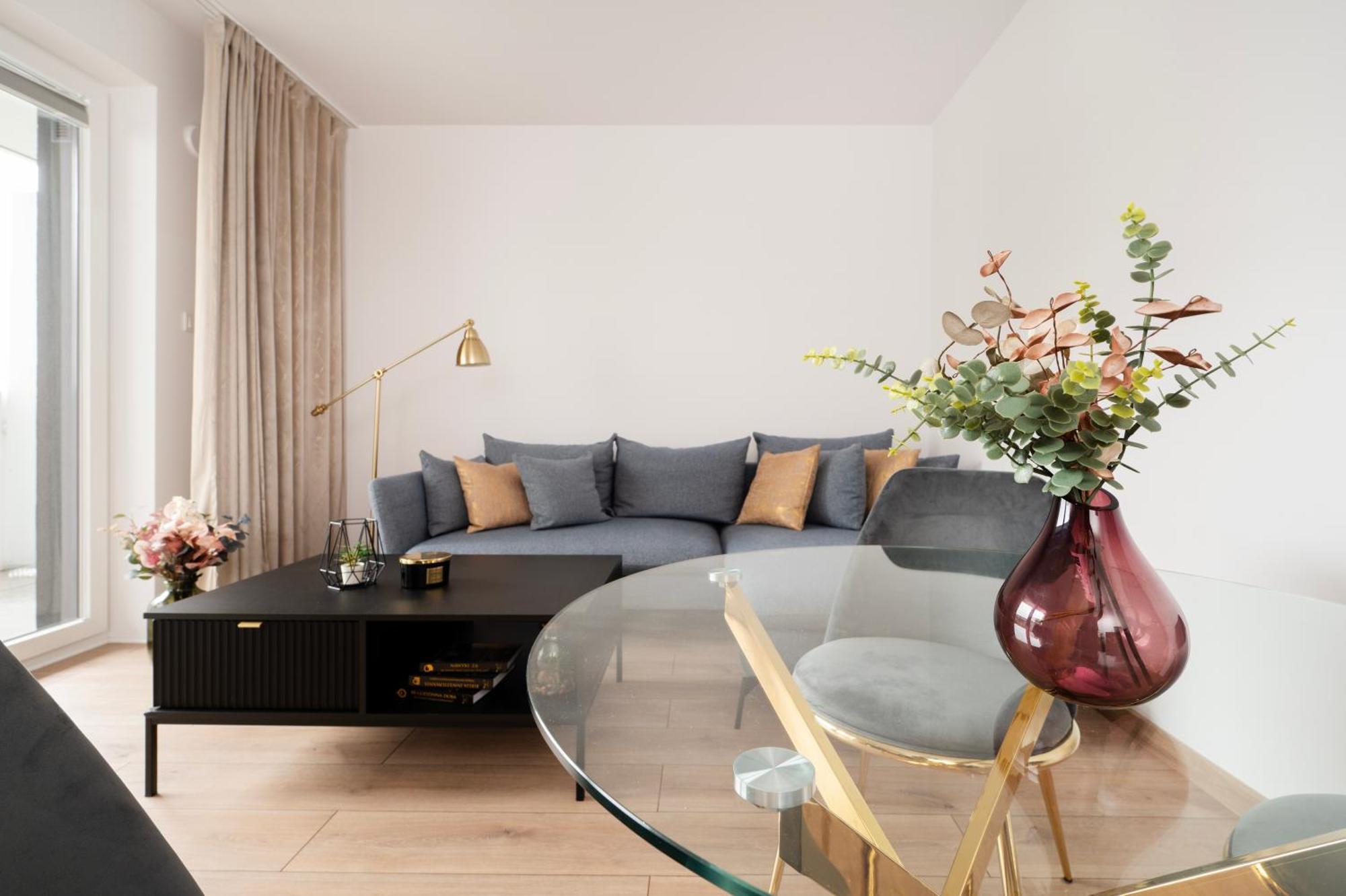 Manufaktura Residence - Apartamenty Prestiz Z Garazem Podziemnym I Dwoma Lazienkami Lodž Exteriér fotografie