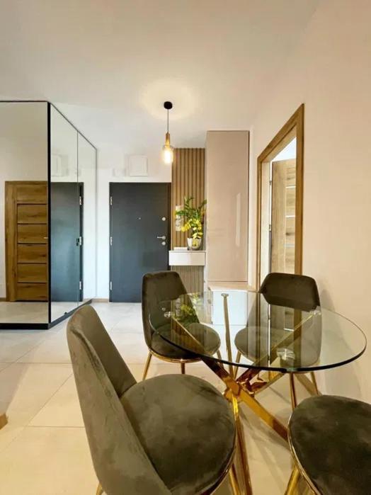 Manufaktura Residence - Apartamenty Prestiz Z Garazem Podziemnym I Dwoma Lazienkami Lodž Exteriér fotografie